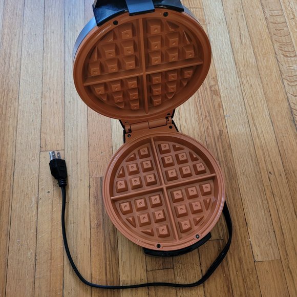 Starfrit Waffle maker - Picture 2 of 2
